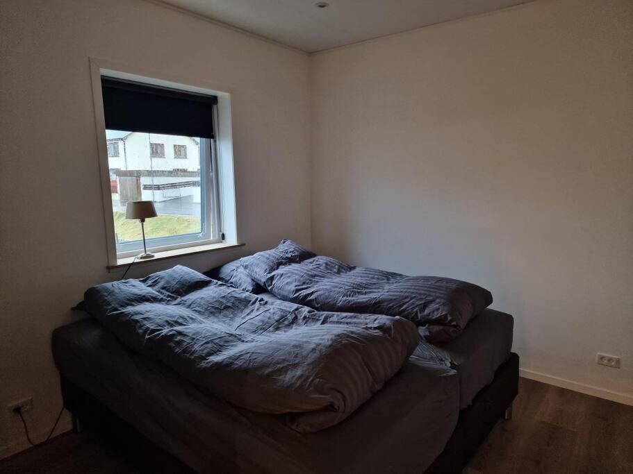 New Flat With Hot Tub - No3 Apartment Oyndarfjordur Bagian luar foto