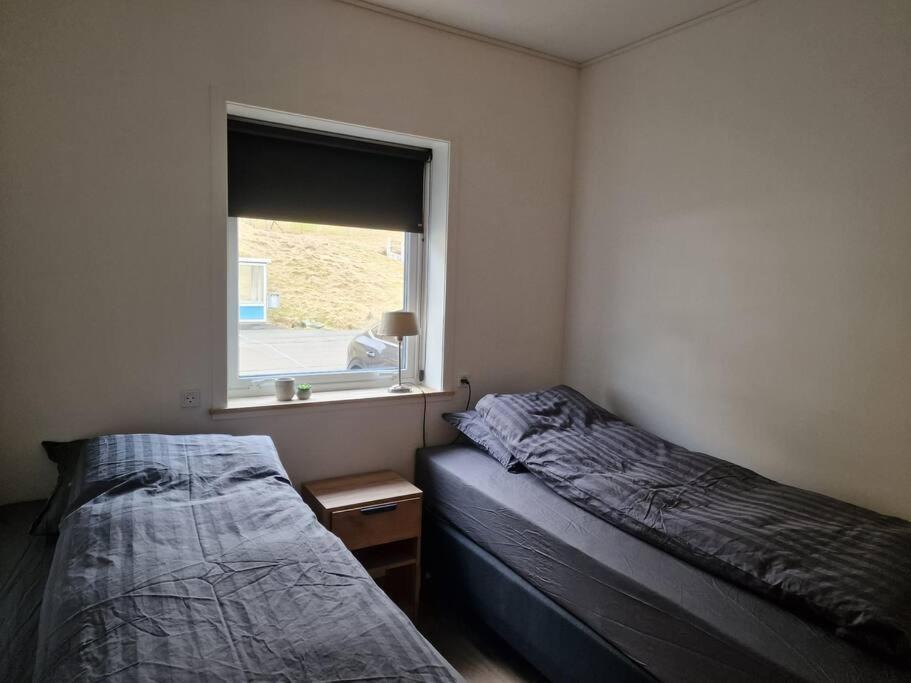 New Flat With Hot Tub - No3 Apartment Oyndarfjordur Bagian luar foto
