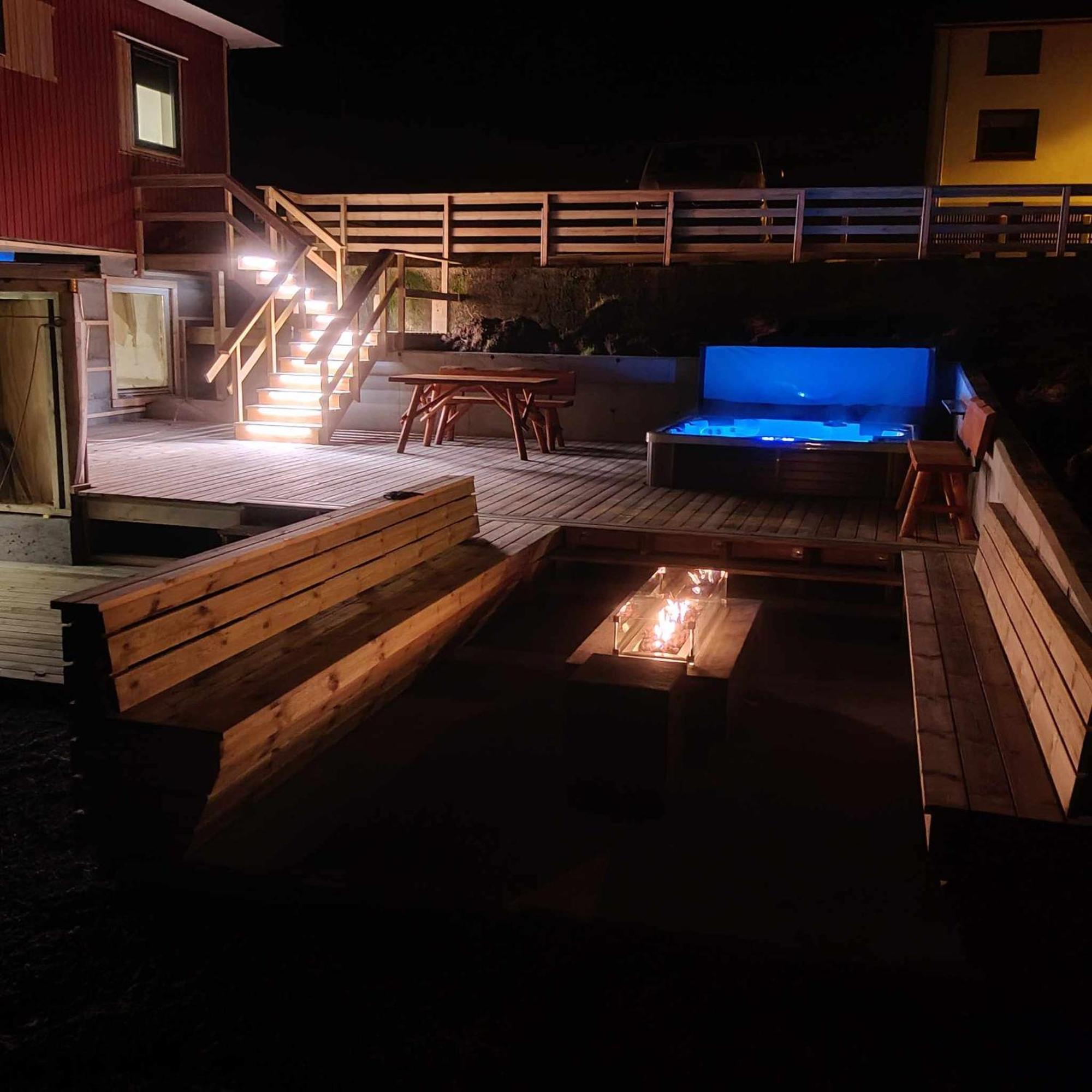 New Flat With Hot Tub - No3 Apartment Oyndarfjordur Bagian luar foto